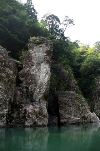 和歌山県　三重県　奈良県　瀞峡　瀞八丁　ウォータージェット船　獅子岩